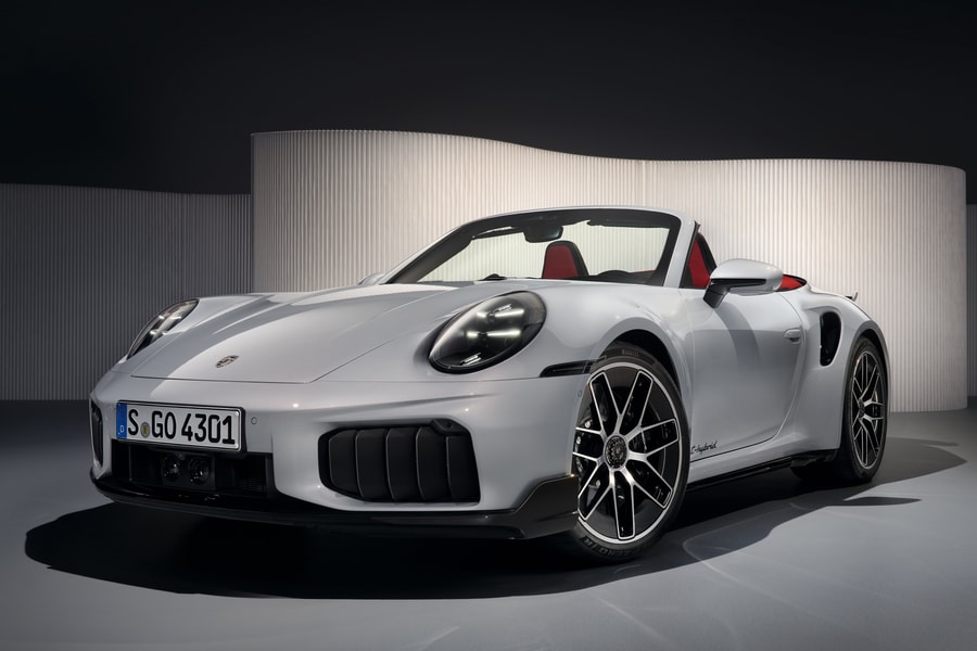 Đánh giá Porsche 911 Turbo S Cabriolet: Sức mạnh T-Hybrid