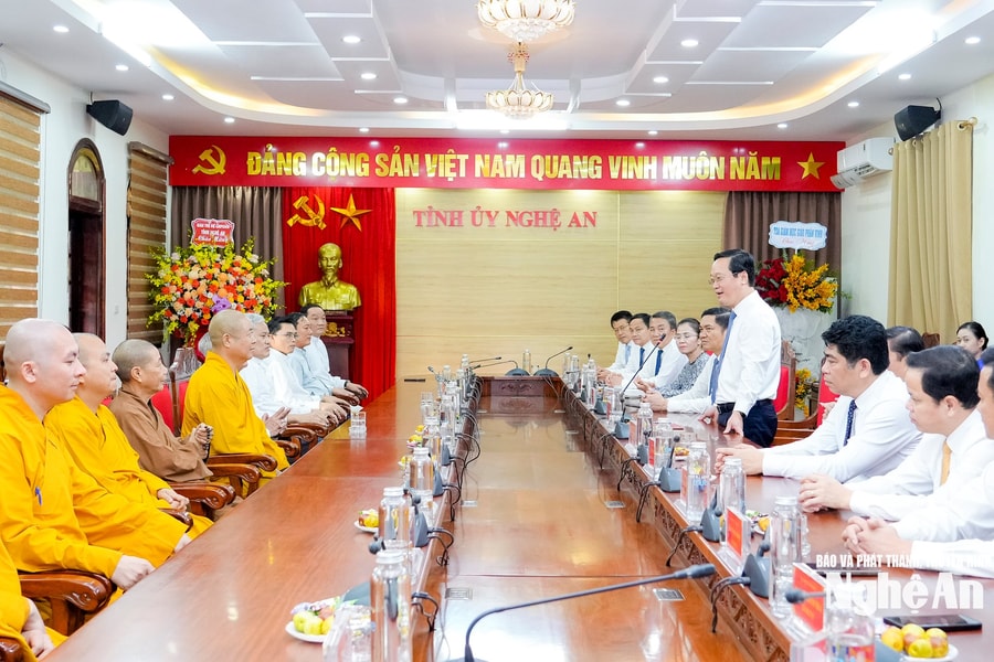 Các tổ chức tôn giáo chúc mừng tỉnh Nghệ An sau thành công Đại hội đại biểu Đảng bộ tỉnh lần thứ XX, nhiệm kỳ 2025-2030