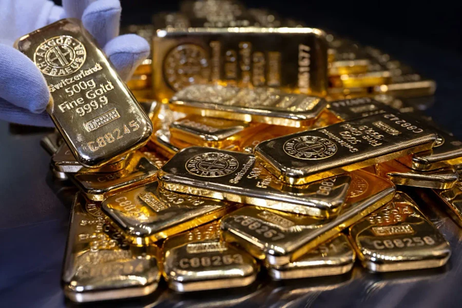 Sáng 15/10, giá vàng nhẫn 9999 vượt 150 triệu đồng/lượng