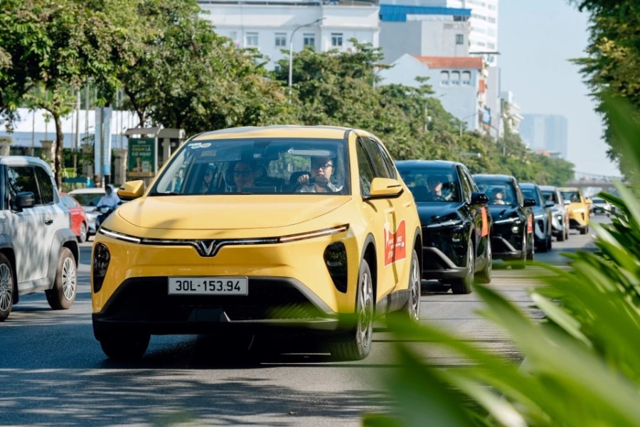 VinFast Limo Green: Đánh giá MPV điện 7 chỗ cho dịch vụ