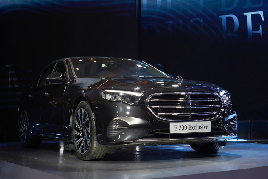 Đánh giá Mercedes-Benz E 200 Exclusive W214 tại Việt Nam