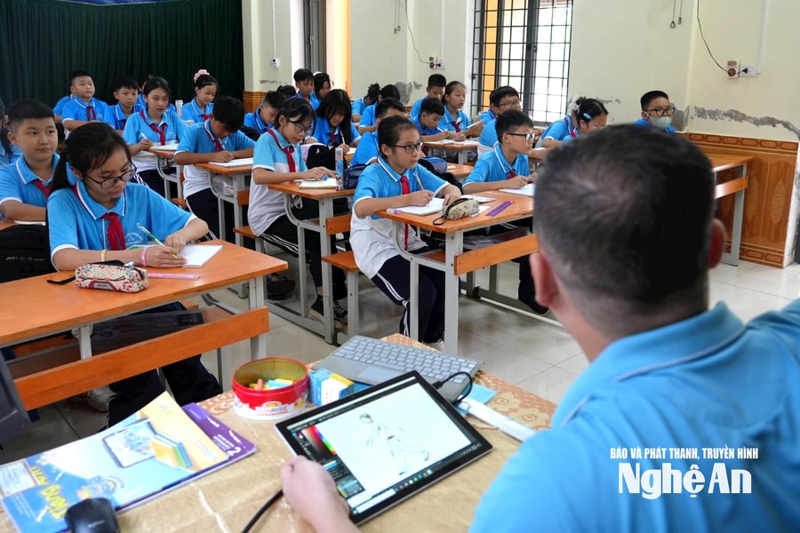 Nghệ An giao hơn 43.000 biên chế cho các trường học trực thuộc xã, phường