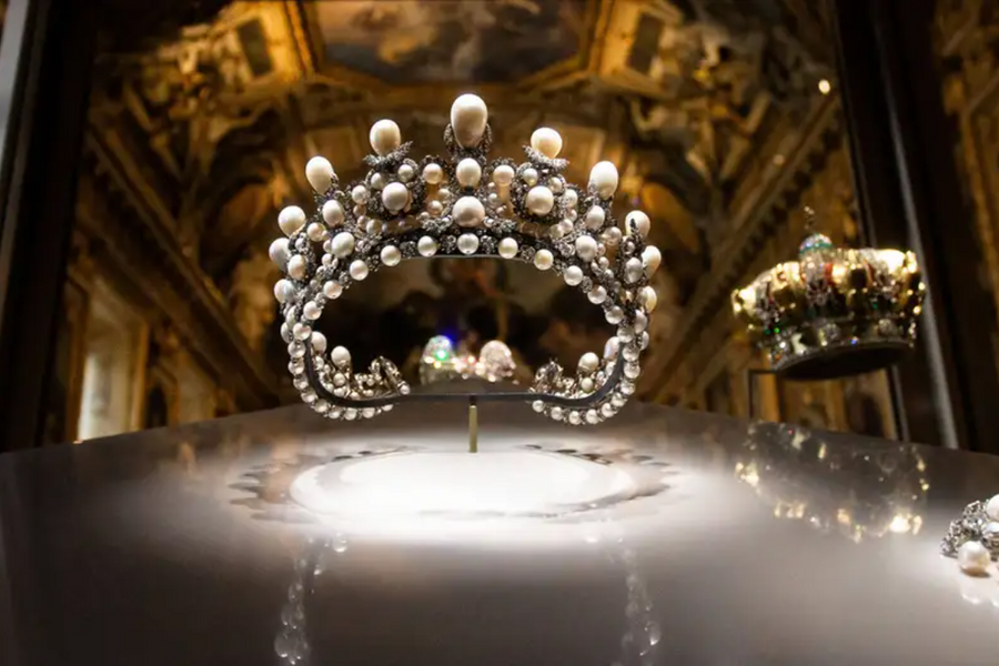 Vụ trộm chấn động tại bảo tàng Louvre: Ai đứng sau và liệu có cơ hội tìm lại các kiệt tác?