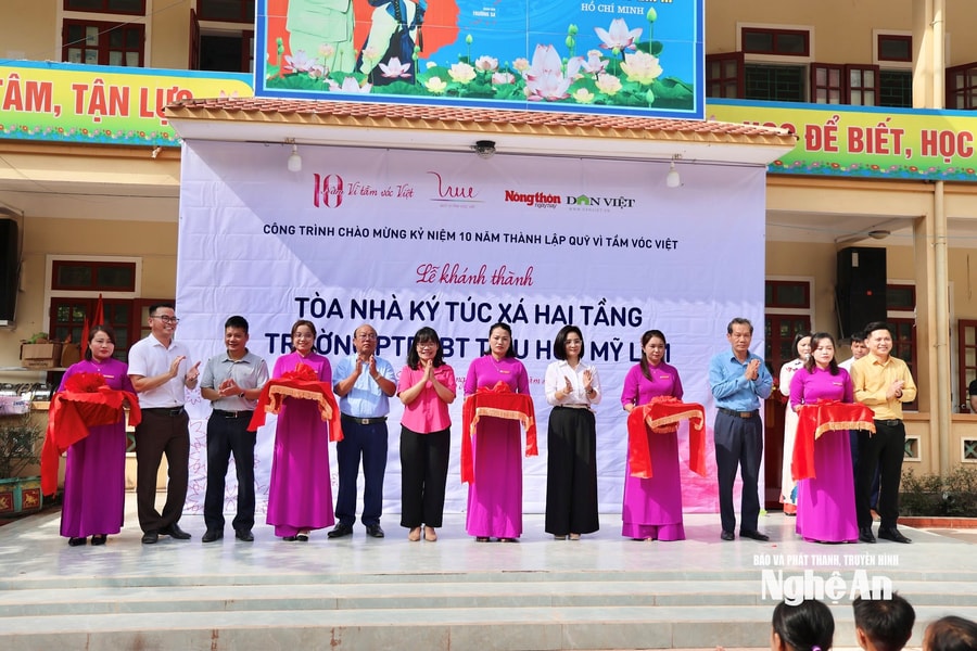 Khánh thành tòa ký túc xá 2 tầng Trường PTDTBT TH Mỹ Lý 1 - công trình kỷ niệm 10 năm thành lập Quỹ Vì Tầm Vóc Việt