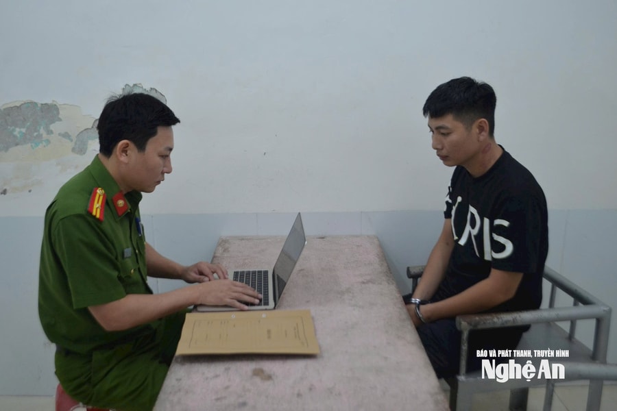 Tạm giữ hình sự đối tượng dùng dao tấn công khiến nhiều người bị thương tại Bệnh viện Sản Nhi Nghệ An