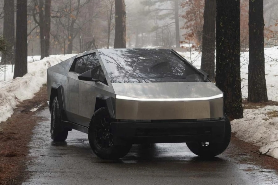 Tesla Cybertruck 2023–2025: Đánh giá nhanh vấn đề đèn