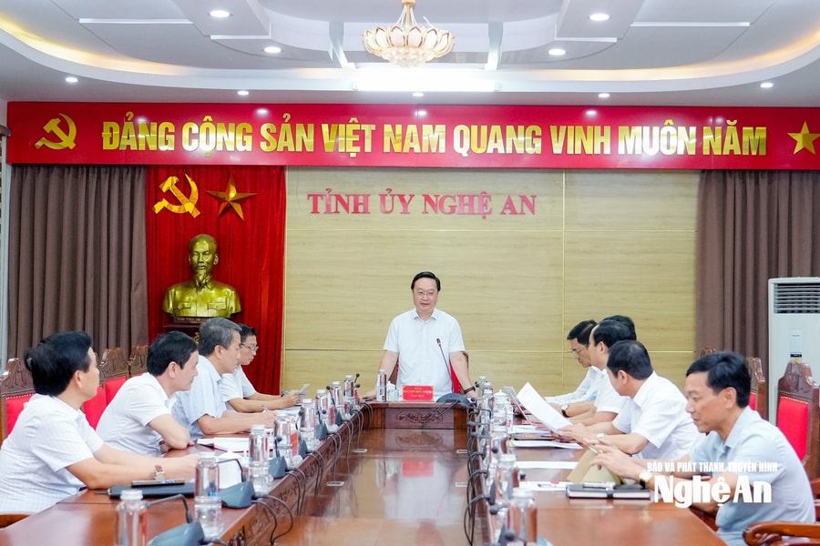 Hoạt động của Thường trực Tỉnh ủy trong tuần (từ 20/10-26/10)