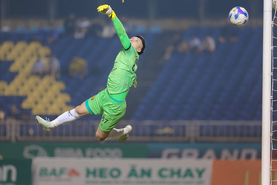 Vì sao Sông Lam Nghệ An phải nhận thất bại trước Đông Á Thanh Hóa?