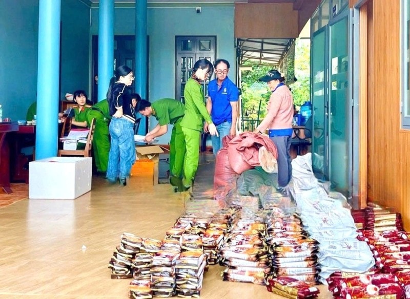 Tạm giữ giám đốc công ty nghi sản xuất hàng tấn cà phê giả ở Gia Lai