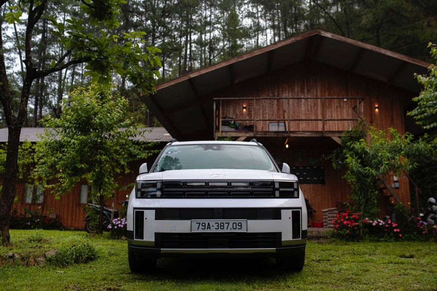 Hyundai Santa Fe bản nâng cấp: Giá mềm, áp lực lớn