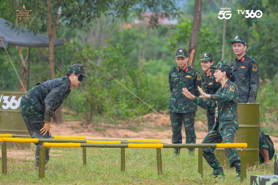 Sao Nhập Ngũ: Hòa Minzy nén đau lưng hoàn thành thử thách