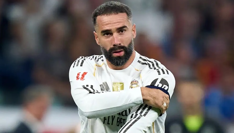 Real Madrid mất Carvajal 3 tháng sau El Clasico, mổ đầu gối