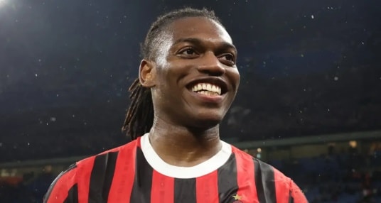 Barcelona cân nhắc giữa Rafael Leao và Marcus Rashford