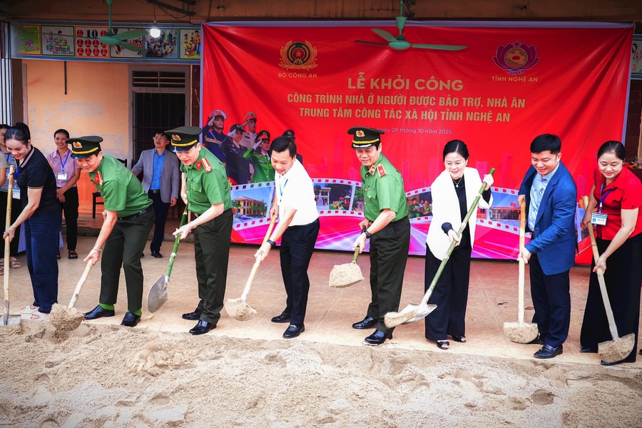 Bộ Công an và tỉnh Nghệ An tổ chức khởi công xây dựng công trình nhà ở người được bảo trợ và nhà ăn Trung tâm Công tác xã hội