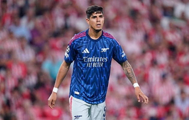 Arteta ca ngợi Hincapie, mở cơ hội gặp Brighton