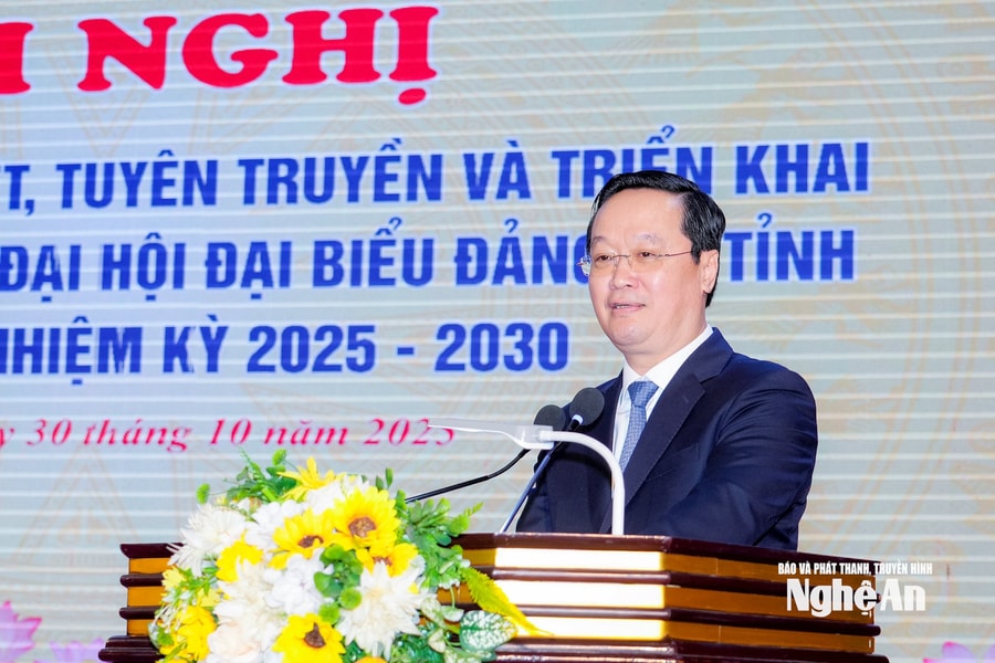 Bí thư Tỉnh ủy Nghệ An: Cán bộ, đảng viên phải bắt tay hành động ngay các công việc thuộc trách nhiệm của mình