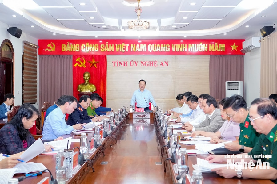 Thường trực Tỉnh ủy Nghệ An giao ban với các cơ quan khối Nội chính