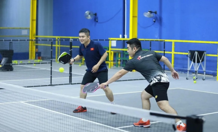 Garmex Sài Gòn trụ lại nhờ cho thuê sân Pickleball