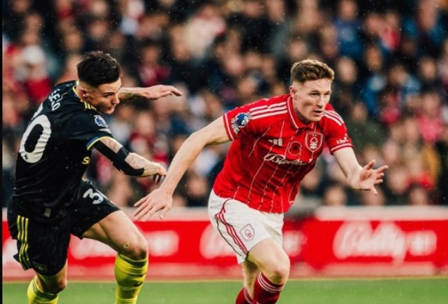 Man United đẩy nhanh thương vụ Anderson, Paris FC muốn Kante