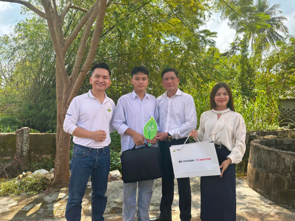 Hyundai Thành Công Việt Nam đồng hành thắp sáng ước mơ người lính của "lá chưa lành” tại Nghệ An