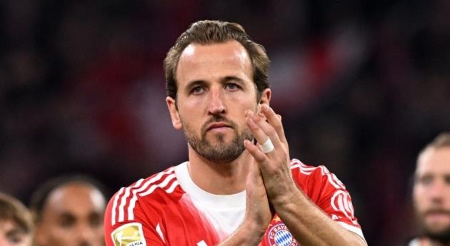 Kane cân nhắc Barca; MU và Tottenham theo sát Branthwaite