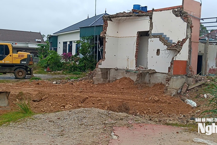 Tổ chức cưỡng chế thu hồi đất để thực hiện Dự án Đường ven biển Nghi Sơn - Cửa Lò