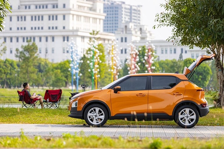 Giá lăn bánh xe VinFast VF 5 tháng 11/2025