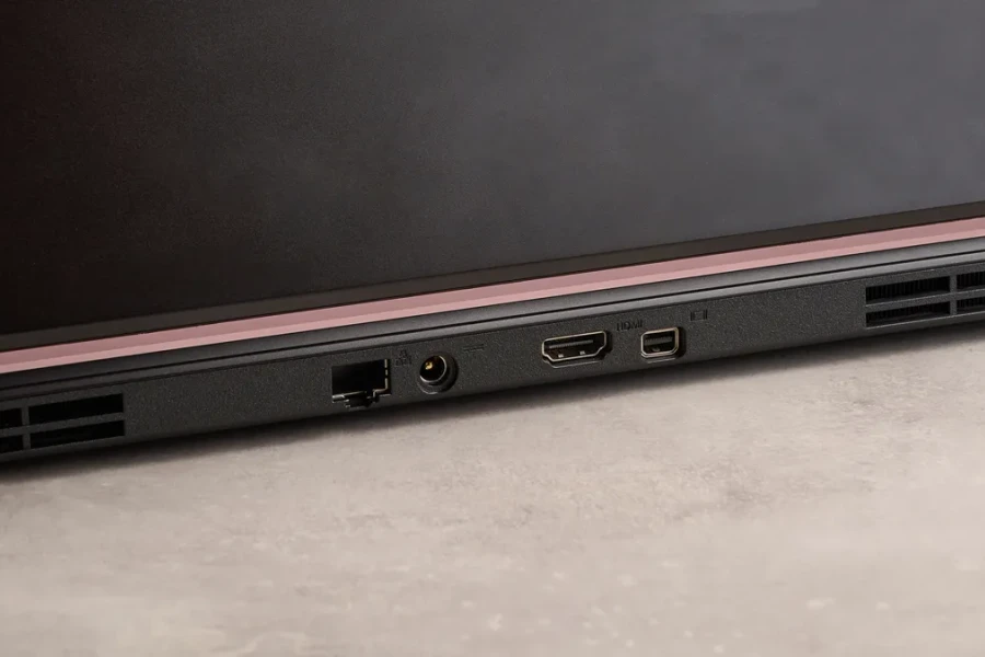 Đánh giá Medion Erazer Deputy 15 P1: Sức mạnh gaming 1080p