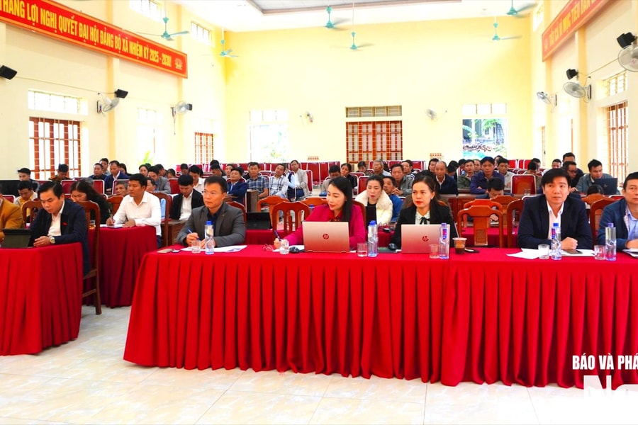 Phó Chủ tịch HĐND tỉnh Nguyễn Như Khôi tiếp xúc cử tri tại xã Mường Chọng