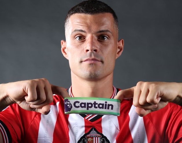 Xhaka thổi lửa cho Sunderland: từ đáy vực tới top 4