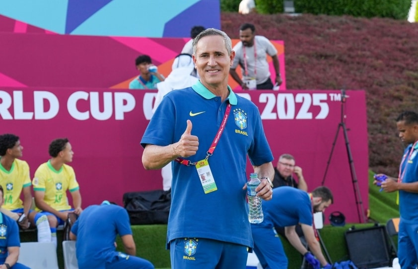 U17 Brazil 4-0 Indonesia, HLV Patetuci: Hiệp một rất khó