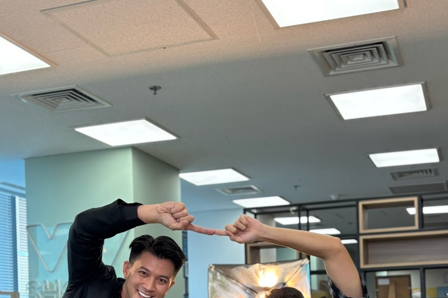 Hai thế hệ vai Viễn trong 'Cách em 1 milimet' gây chú ý