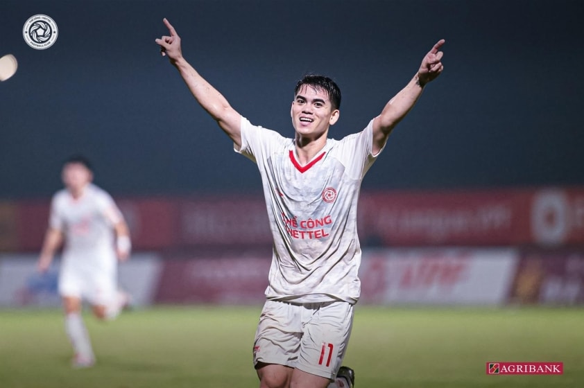 Văn Khang ghi bàn phút 80, Thể Công hòa PVF CAND 2-2