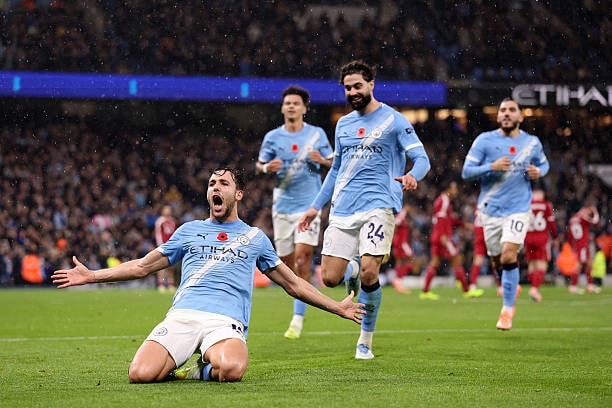 Man City hồi sinh ở Ngoại hạng Anh nhờ 4 kép phụ