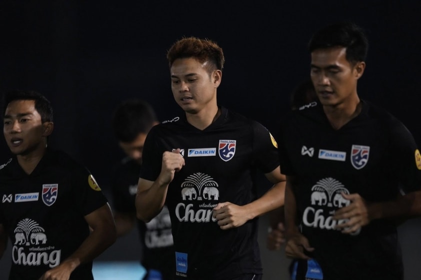 Theerathon tái xuất tuyển Thái Lan, quyết thắng Sri Lanka
