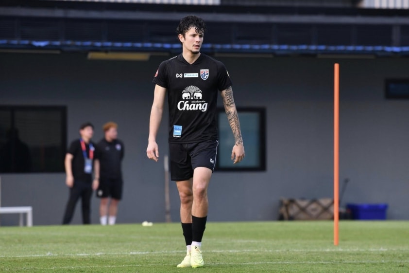 Cựu sao Chelsea chọn ĐT Thái Lan, không theo tuyển Anh