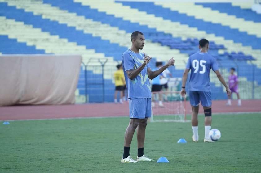 FIFA cấm Đông Á Thanh Hóa đăng ký cầu thủ 3 kỳ