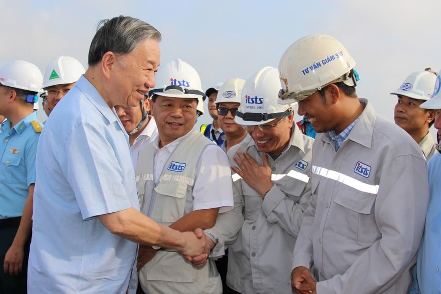 Tổng Bí thư Tô Lâm kiểm tra công trường dự án sân bay Long Thành