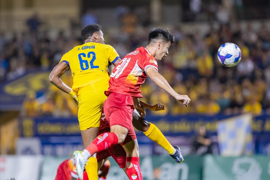 Trung vệ SLNA Justin Garcia đá chính trong ngày Trinidad và Tobago lỡ hẹn với World Cup 2026