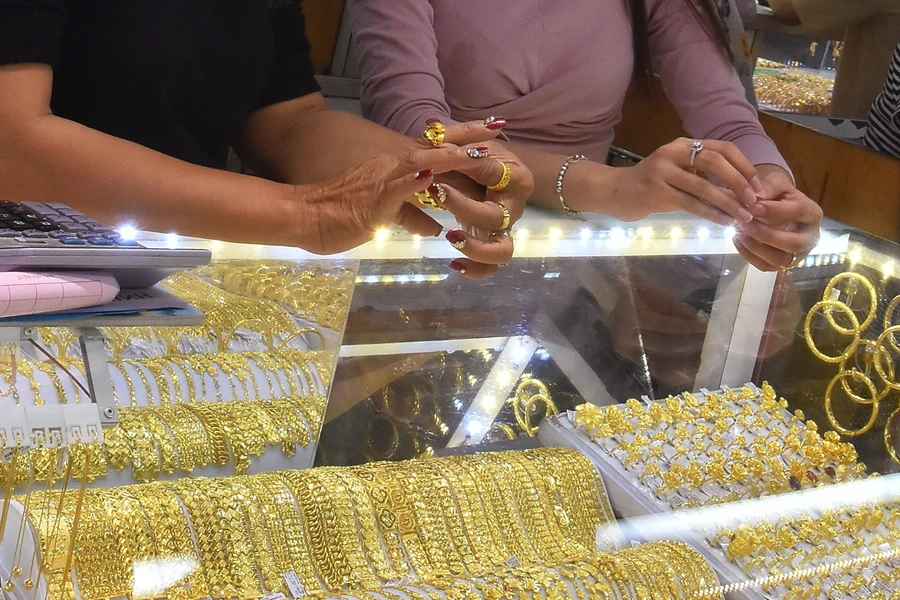 Toàn cảnh dự báo giá vàng: Chuyên gia phân hóa mạnh