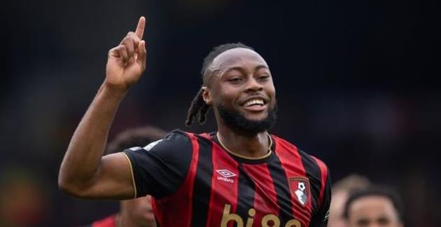 Man United cân nhắc Antoine Semenyo cho tháng Giêng