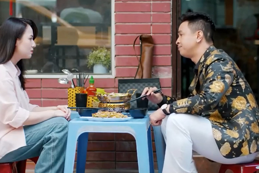 Đồng Văn Tiền: Phản diện 'gây sốt' với loạt câu thơ độc đáo