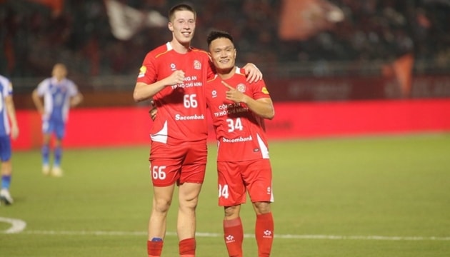 Lee Williams 1m90 lập mốc lịch sử V-League và Cúp QG