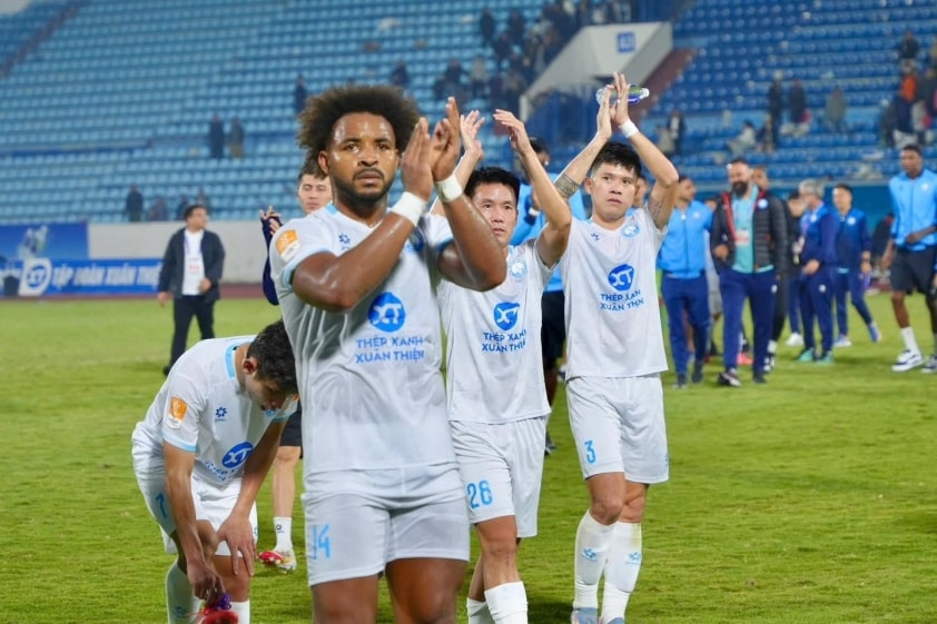 Nam Định 2-0 Long An: Xuân Son đá trọn 90 phút ngày tái xuất