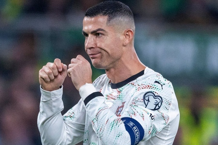 Tuyển Việt Nam sẽ dự Asian Cup 2027 với kỷ lục châu Á; FIFA ra phán quyết về thẻ đỏ của Ronaldo
