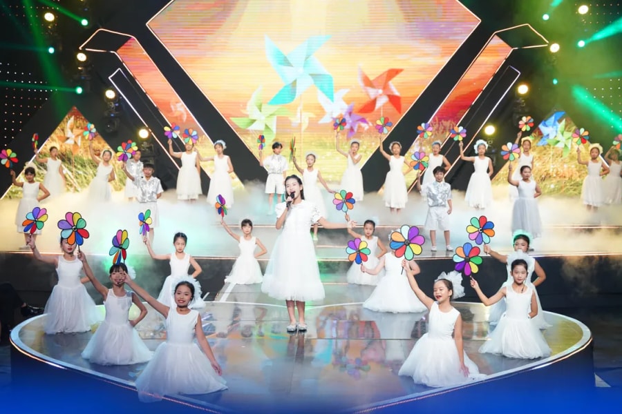 Gala 'Trái tim cho em': Nhìn lại 17 năm hành trình vì trẻ em Việt