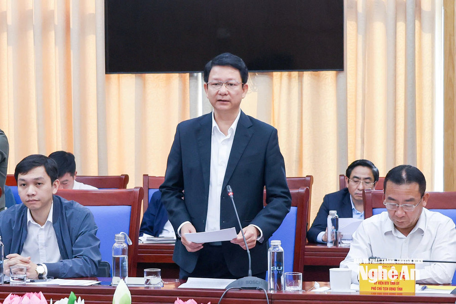 Đoàn công tác Bộ Nông nghiệp và Môi trường làm việc với Nghệ An về chống khai thác IUU