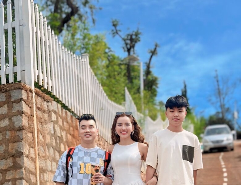 Con trai Kim Cương cao gần 1m9, đón sinh nhật đầu tiên tại Mỹ