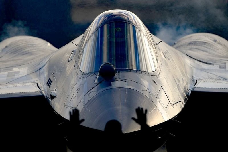 Su-57 có lợi thế tấn công tầm xa trước F-22, F-35