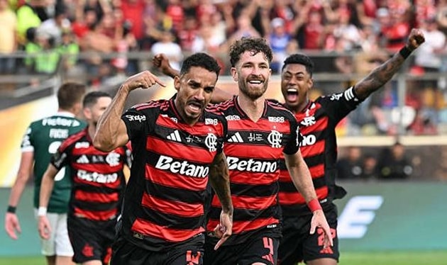 Flamengo hạ Palmeiras 1-0, vô địch Copa Libertadores